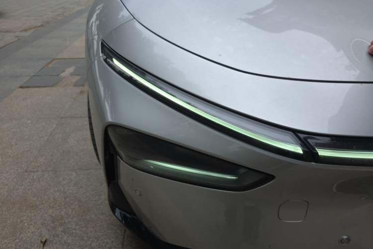 Used XPeng P7+ 2024 Long-Range Max Right Front Headlight