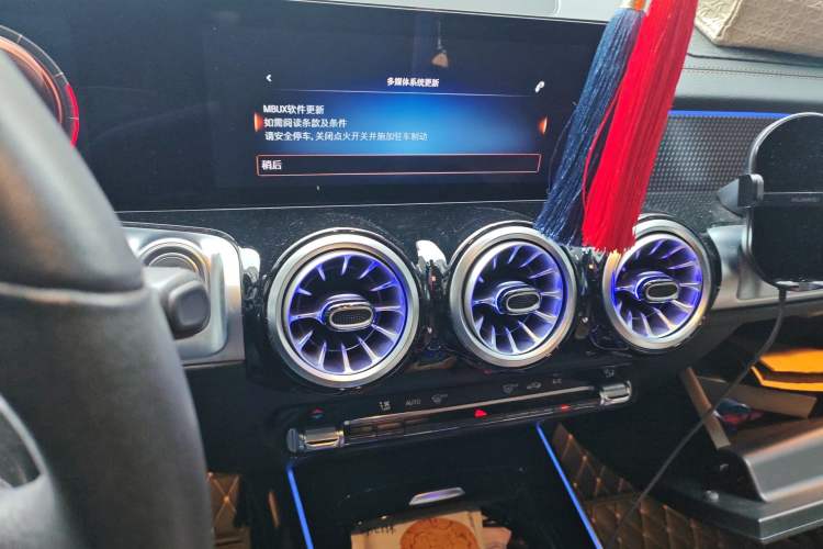 Used Mercedes-Benz GLB 2022 GLB 220 Fashion Model Audio And AC Panel