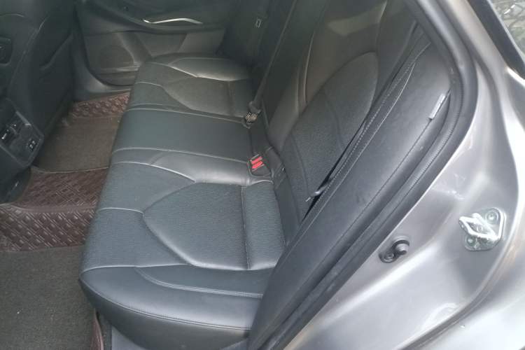 Used Toyota Avalon 2019 2.0L Luxury Edition China VI Standard