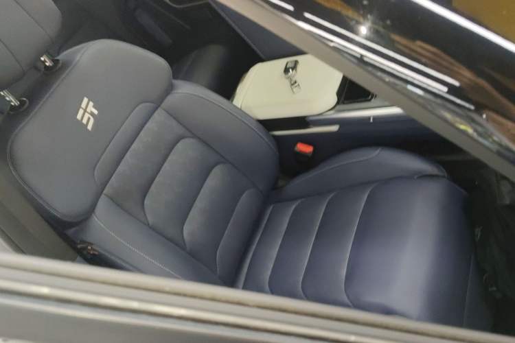 Used JETOUR Shanhai Traveler C-DM 2024 C-DM 208KM Mountain & Wilderness Edition
