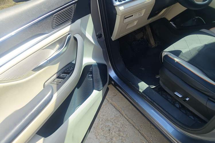 Used BYD Song PLUS New Energy 2021 DM-i 110KM Flagship Model Driver Seat