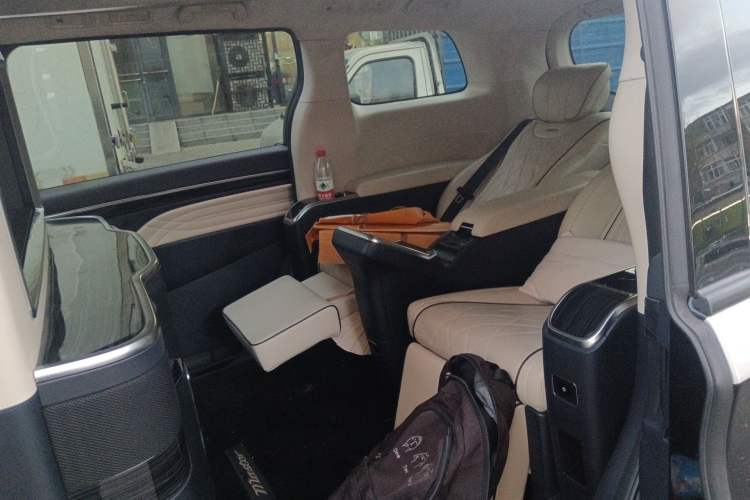 Used GAC Trumpchi M8 2021 Master Series 390T Four-Seat Glory Edition Left Rear Seat