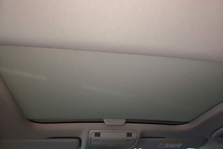 Used Volkswagen Golf 2017 1.6L Automatic Comfort Million-Vehicle Anniversary Edition Headliner