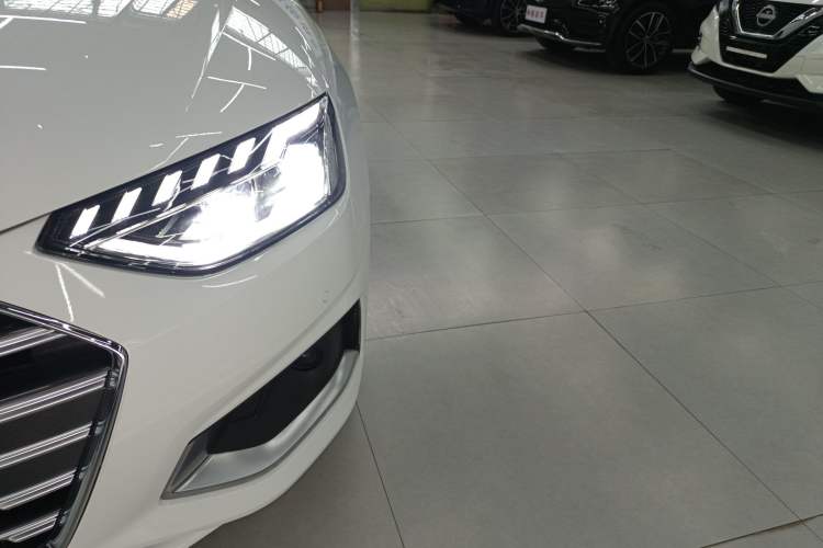 Used Audi A4L 2020 40 TFSI Luxury Dynamic Model
