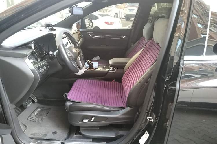 Used Cadillac XT5 2018 28E Four-Wheel Drive Tech Version
