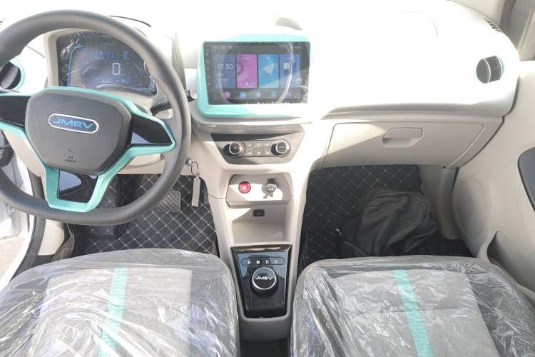 Used JMEV Xiao Qilin 2024 201 km Luxury Version