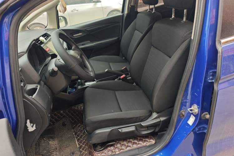 Used Honda Fit 2016 1.5L LXS CVT Comfort Sunroof Version Left Front Seat