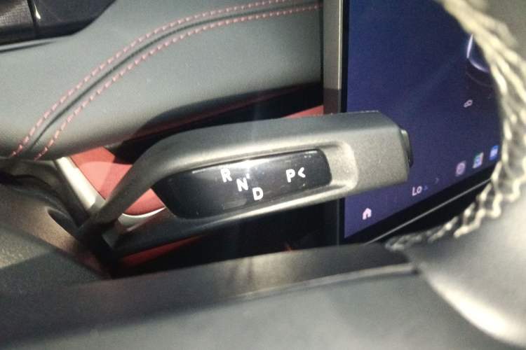 Used Xiaomi Auto SU7 2024 Four-Wheel Drive Ultra-Long Range Advanced Intelligent Driving Max Edition