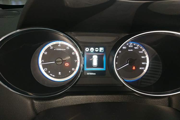 Used Dongfeng Aeolus AX4 2017 1.4T DCT Trendy Edition