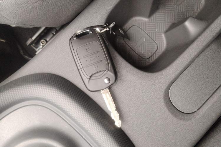 Used Wuling Hongguang New Energy 2025 Extended-Range Hybrid 50KM Comfort Version
