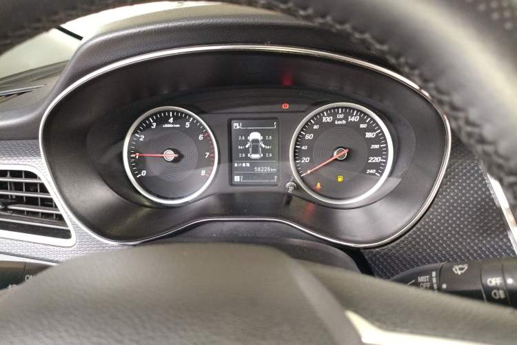 Used Baojun 730 2019 1.5L Manual Fashion Model 7-seater China VI Instrument Cluster