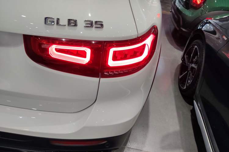 Used Mercedes-Benz GLB AMG 2021-Year Restyled AMG GLB 35 4MATIC