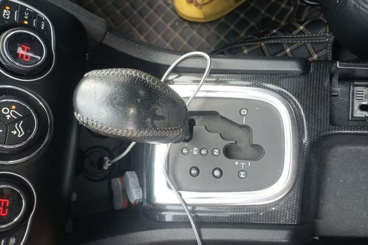 Used Citroen C4L 2013 1.8L Automatic Jingzhi Edition
