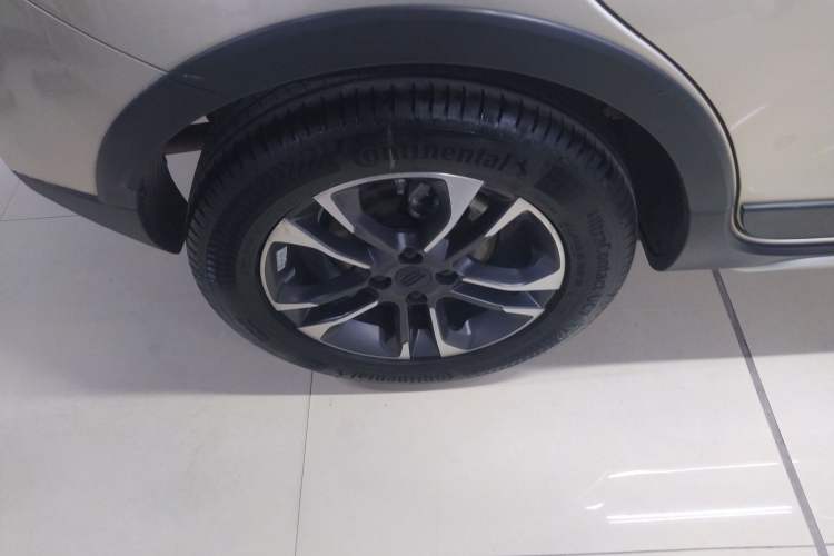 Used Geely Auto Vision X3 2019 Upgraded Model 1.5L CVT Prestige Version Right Rear Wheel Hub