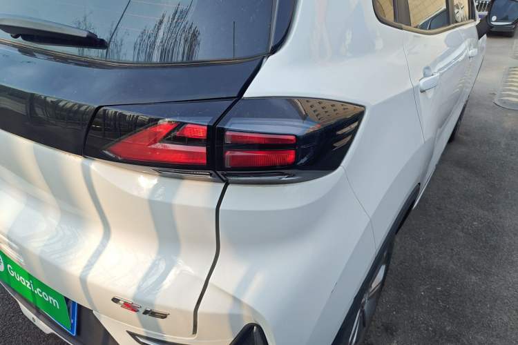 Used CHANGAN CS15 2019 1.5L Manual Entry-Level Version China VI Standard Exterior 3