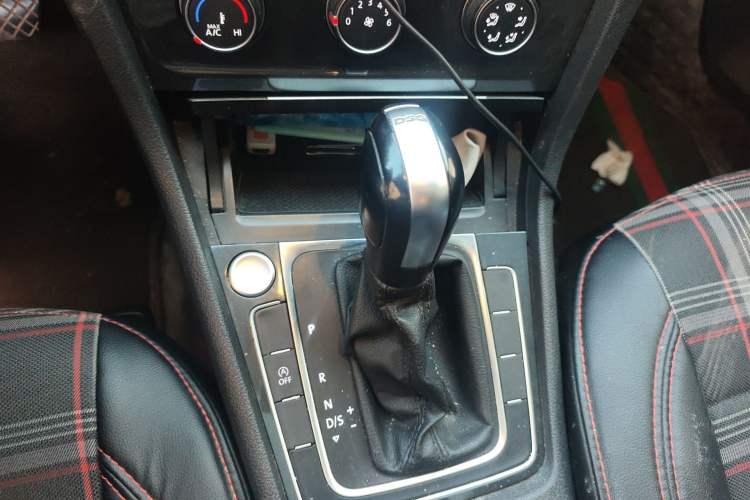 Used Volkswagen Golf 2019 280TSI DSG Comfort Version China VI Standard
