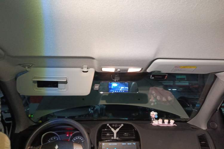 Used Mitsubishi ASX 2015 2.0L CVT Two-Wheel Drive Elite Edition