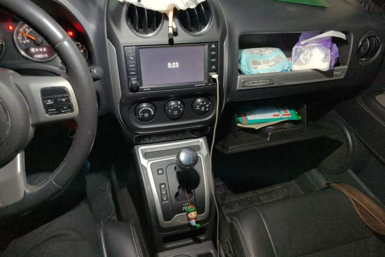 Used Jeep Compass 2013 2.0L two-wheel drive luxury version