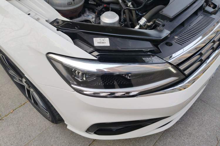 Used Volkswagen Lamando 2019 280TSI DSG Comfort Edition China VI standard
