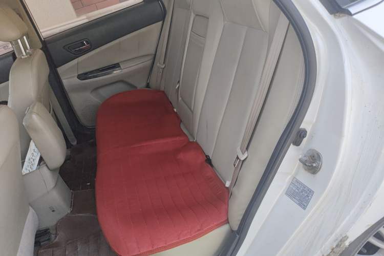 Used CHANGAN Eado 2012 1.6L Manual Luxury Model China IV Standard
