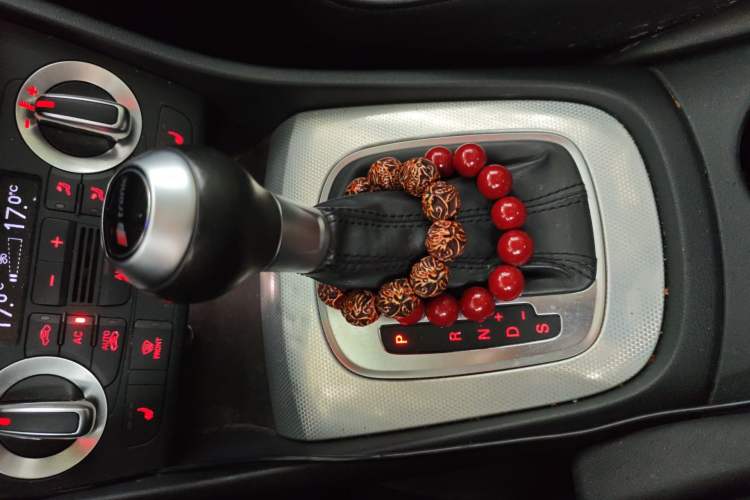 Used Audi Q3 2013 35 TFSI Comfort Model Gear Lever