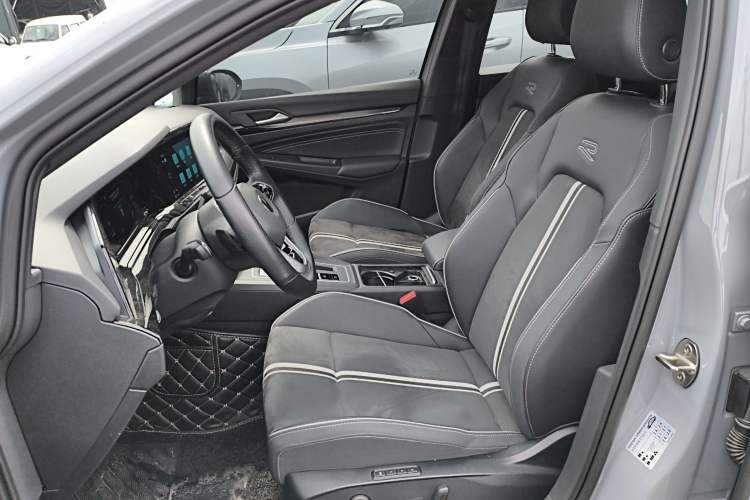 Used Volkswagen Golf 2021 280TSI DSG R-Line Left Front Seat