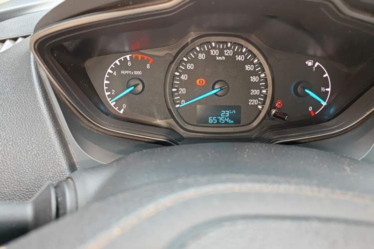 Used Ford Escort 2015 1.5L Manual Comfort Model
