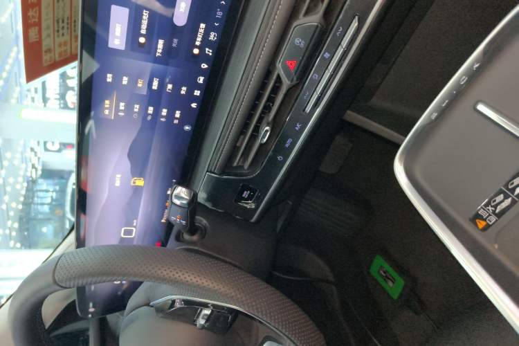 Used Buick LaCrosse 2025 28T Platinum Edition