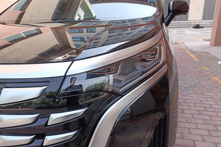 Used Denza D9 2024 DM-i 980 Four-Wheel Drive Prestige Model
