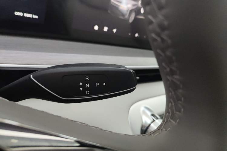 Used EXEED Stellar C-DM 2025 210 Extended-Range Pro Two-Wheel Drive