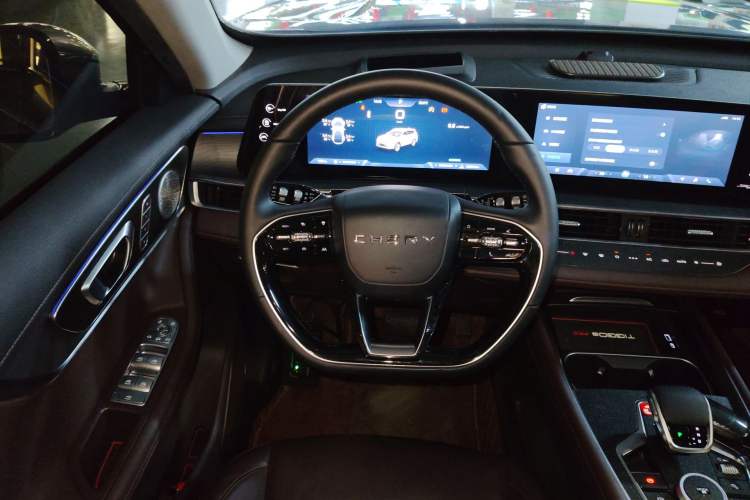 Used Chery Tiggo 8 PRO 2024 Champion Edition 290T Two-Wheel Drive Peak Version 5 Seats Steering Wheel