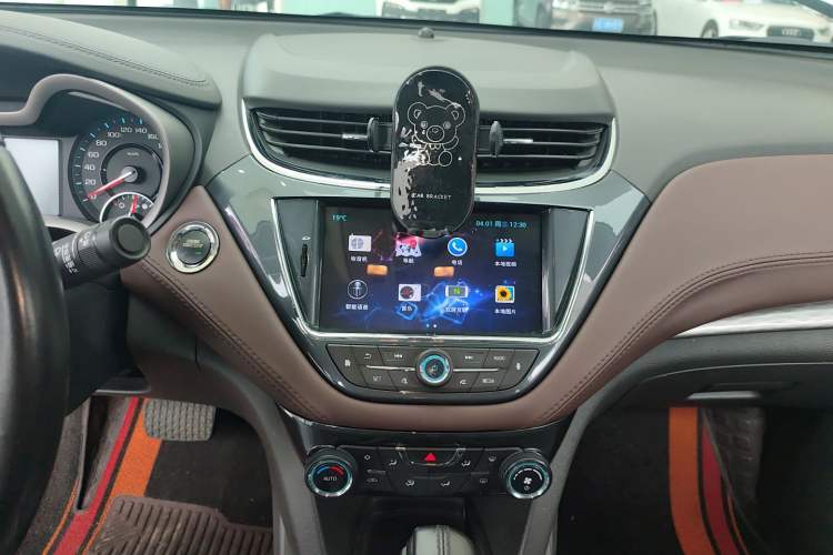 Used Chevrolet Malibu 2018 530T Automatic Luxury Edition Audio And AC Panel