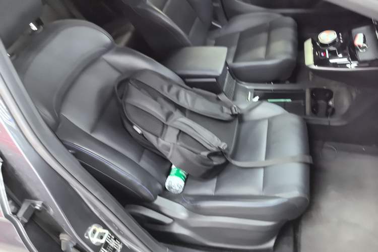 Used MG 4 EV 2022 425 km Luxury Edition