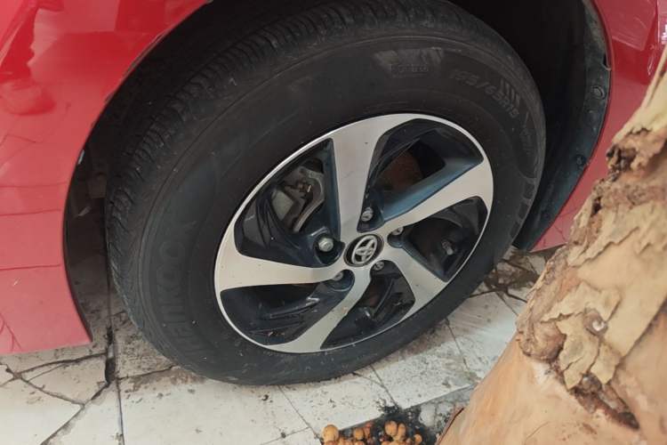 Used Toyota Levin 2017 Revised 185T CVT Elite Edition China V Standard Left Front Wheel Hub