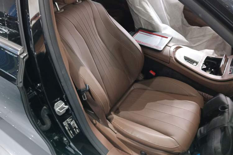 Used Mercedes-Benz E-Class 2023 Updated E 300 L Luxury Edition
