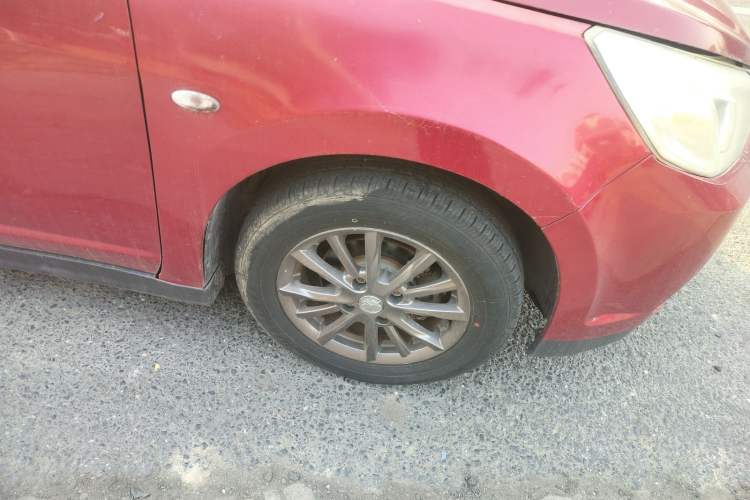 Used Venucia R50 2013 1.6L Manual Fashion Edition