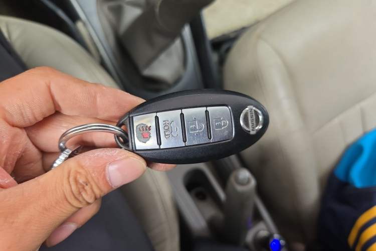 Used Nissan Sunny 2011 1.5XV Manual Luxury Edition Vehicle Key