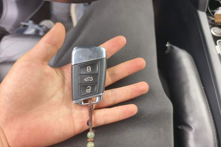 Used Volkswagen Magotan 2019 330TSI DSG Leading Edition China V Standard
