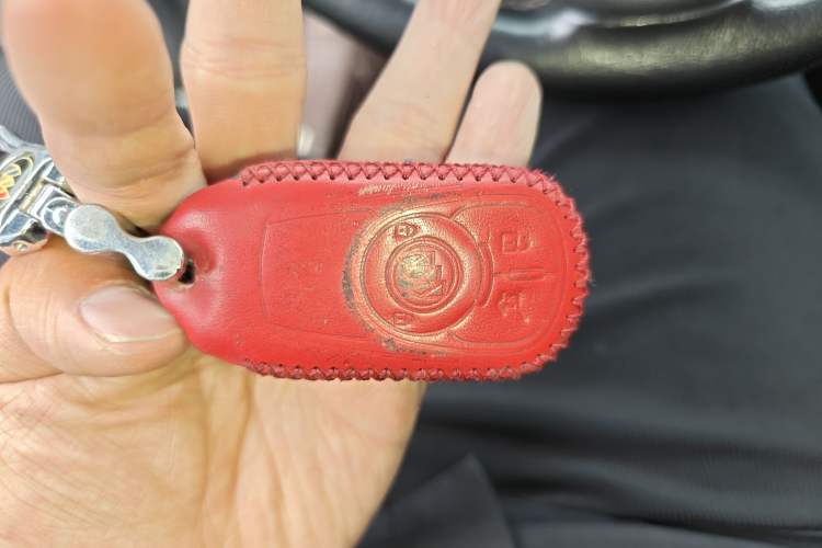 Used Buick Regal 2019 20T Elite Version China VI Standard Vehicle Key