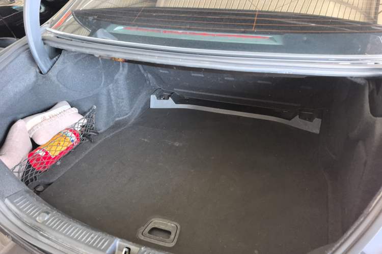 Used Mercedes-Benz E-Class 2022 Revised Version E 300 L Sporty and Stylish Edition