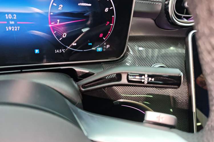 Used Mercedes-Benz C-Class 2025 C 260 L Obsidian Night Sport Edition Gear Lever