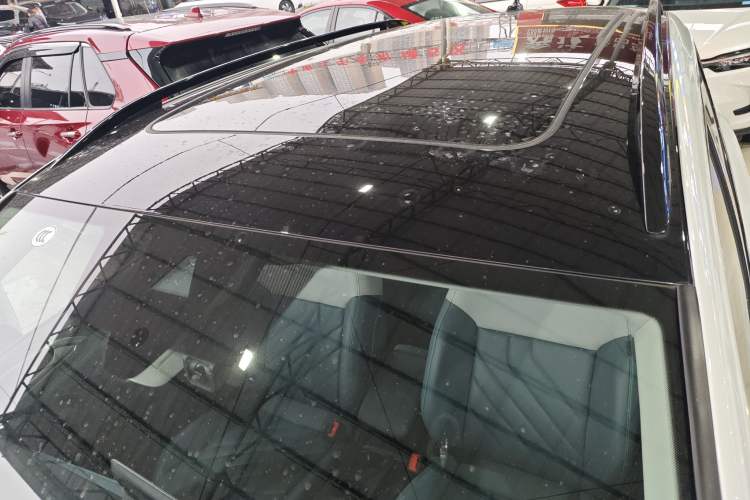 Used Volkswagen Tharu 2023 300TSI Two-Wheel-Drive Moon Luxury Edition