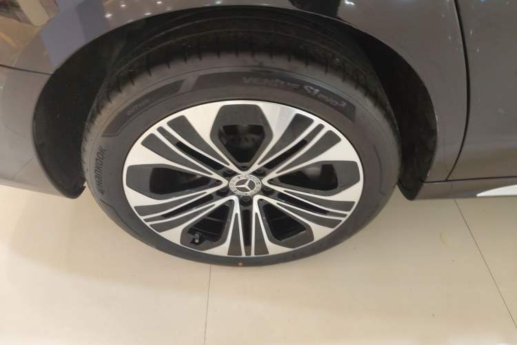 Used Mercedes-Benz E-Class 2025 Facelift E 300 L Luxury Edition