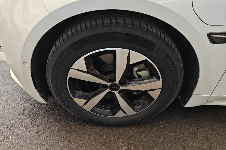 Used Zeekr 001 2022 Long-Range Dual-Motor WE Edition