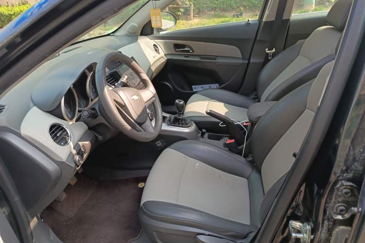 Used Chevrolet Cruze 2013 1.6L SE MT
