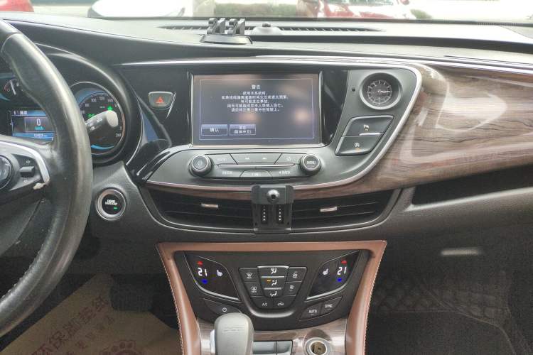 Used Buick Envision 2017 20T Two-Wheel Drive Elite Version Audio And AC Panel