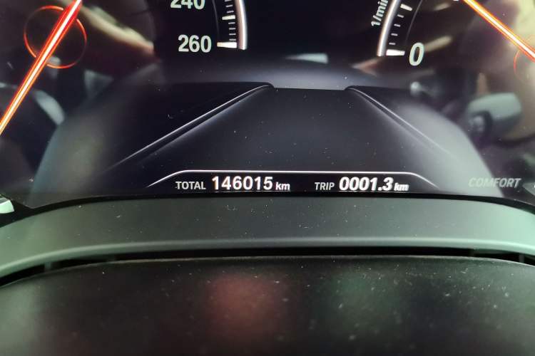 Used BMW 5 Series 2018 Facelifted 530Li Luxury Edition Premium Package Odometer Close Up