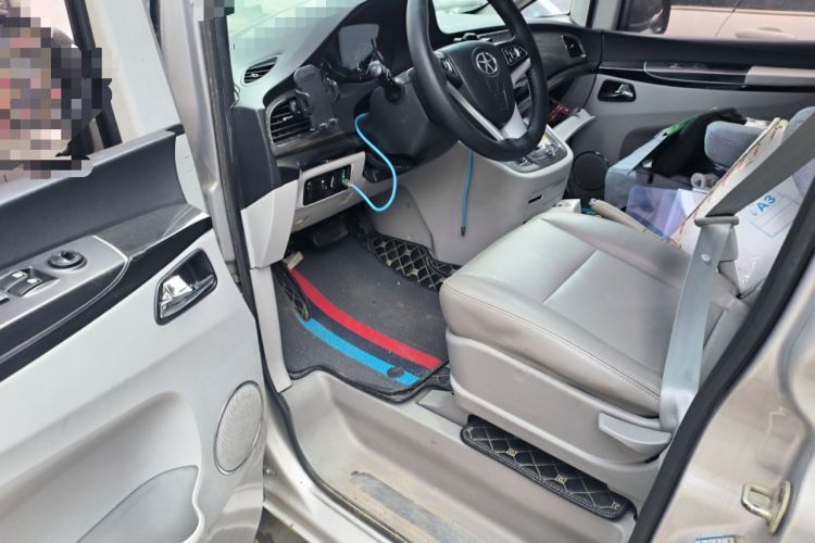 Used JAC Group Refine M5 2014 2.0T Gasoline Automatic Business Edition