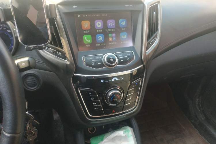 Used Changan CS35 2017 1.6L Manual Luxury Model
