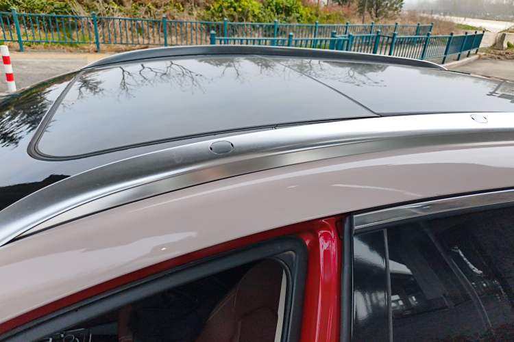 Used FAW Senya R9 2018 1.2T Automatic Luxury Smart Edition
